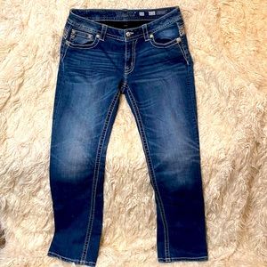Miss Me size 33 Bootcut Midrise Distress. New w/o tags.